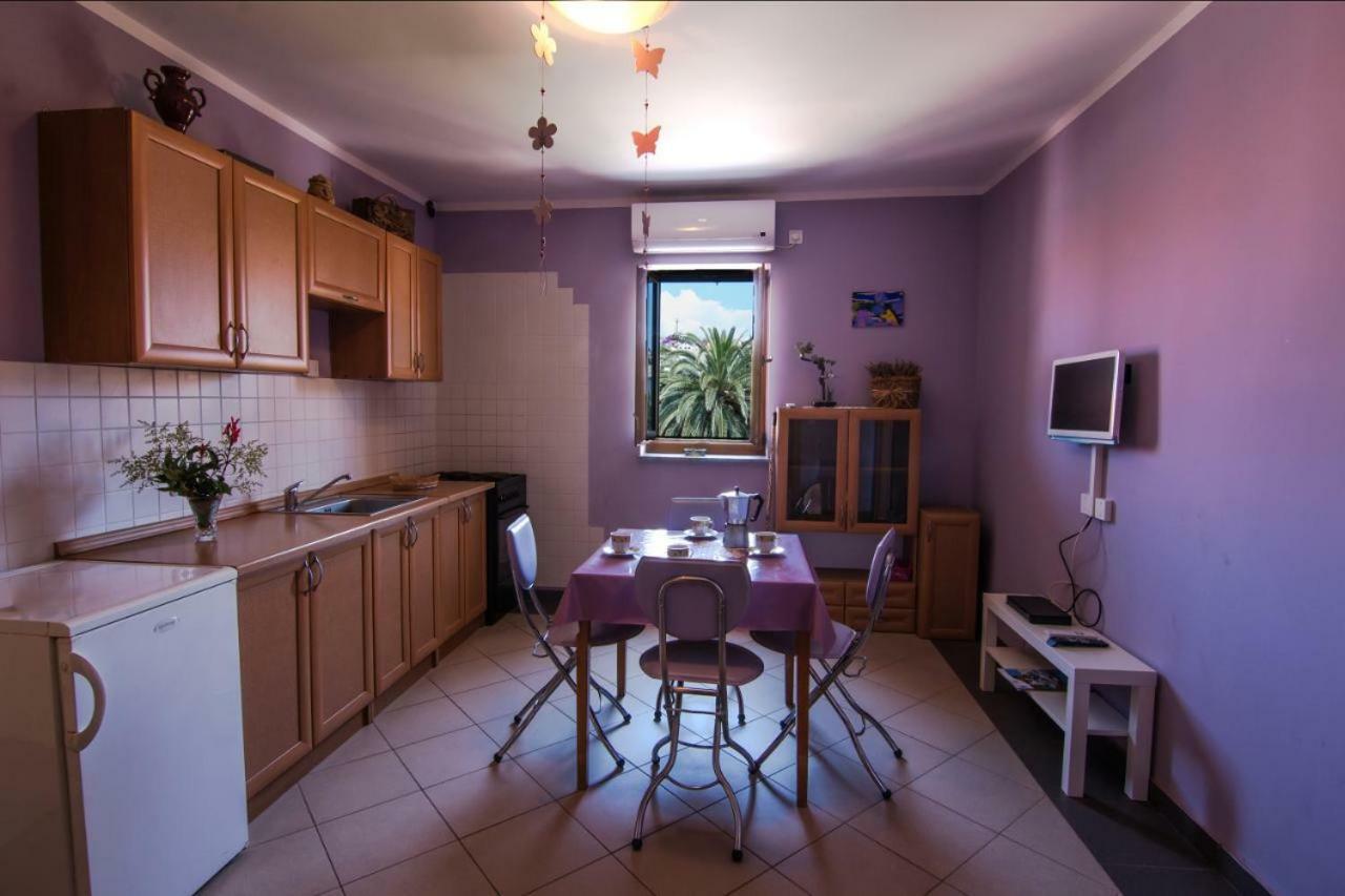 Apartments Villa Forida Mali Losinj Exterior photo